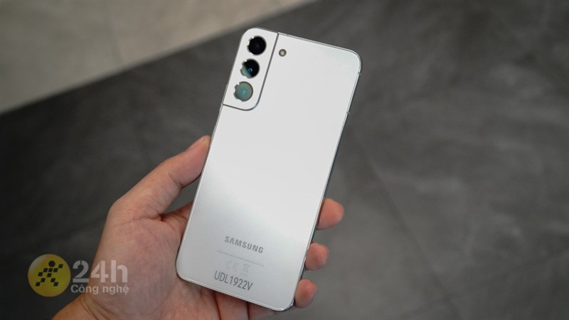 Mình hy vọng thiết kế của Galaxy S23 và Galaxy S23+ sẽ không có thay đổi quá nhiều so với thế hệ trước (ảnh minh họa: Galaxy S22) Mình hy vọng thiết kế của Galaxy S23 và Galaxy S23+ sẽ không có thay đổi quá nhiều so với thế hệ trước (ảnh minh họa: Galaxy S22)