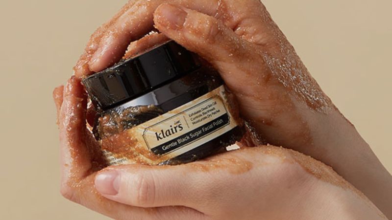 Làm cách nào để phân biệt tẩy tế bào chết Klairs Gentle Black Sugar Facial Polish thật giả?