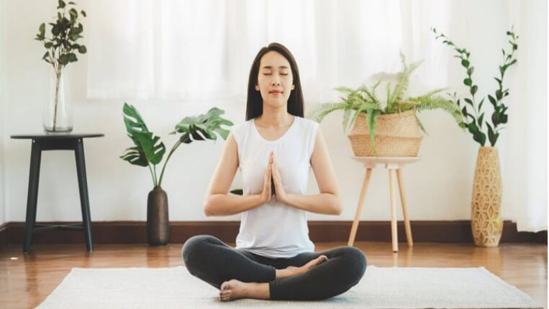 Yoga hoặc thiền giúp bạn giảm stress rất hiệu quả