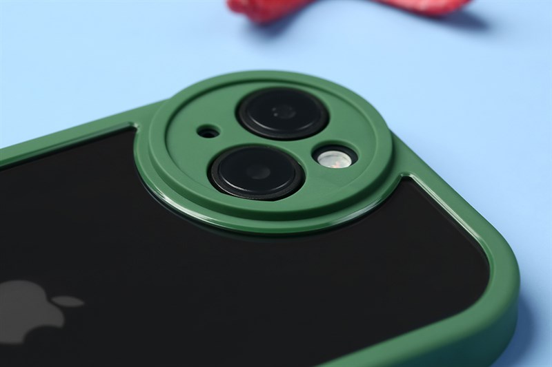 Cụm camera được bảo vệ cực kỳ tốt.