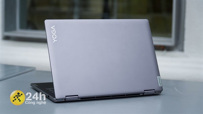 Hiện Lenovo Yoga Slim 7 14IAL7 đang được bán tại hệ thống Thế Giới Di Động với mức giá là 33.99 triệu đồng. Hiện Lenovo Yoga Slim 7 14IAL7 đang được bán tại hệ thống Thế Giới Di Động với mức giá là 33.99 triệu đồng.