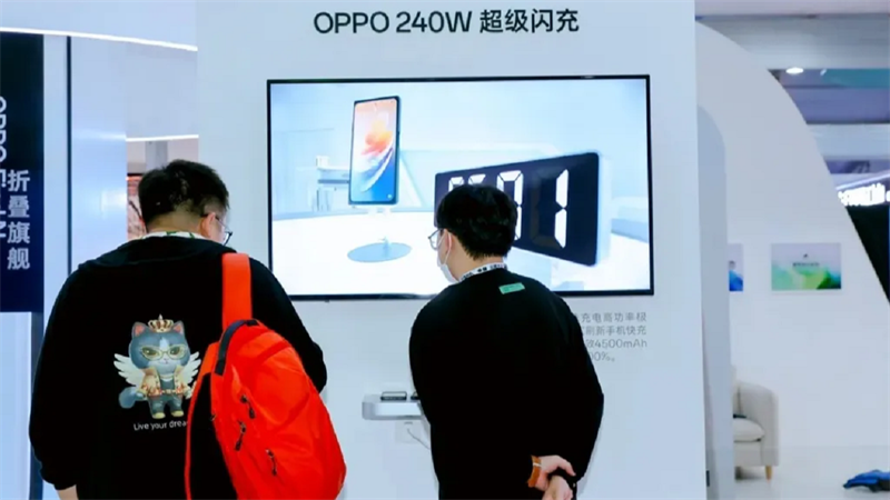 Sạc nhanh OPPO 240 W sắp sẵn sàng để tới tay người dùng