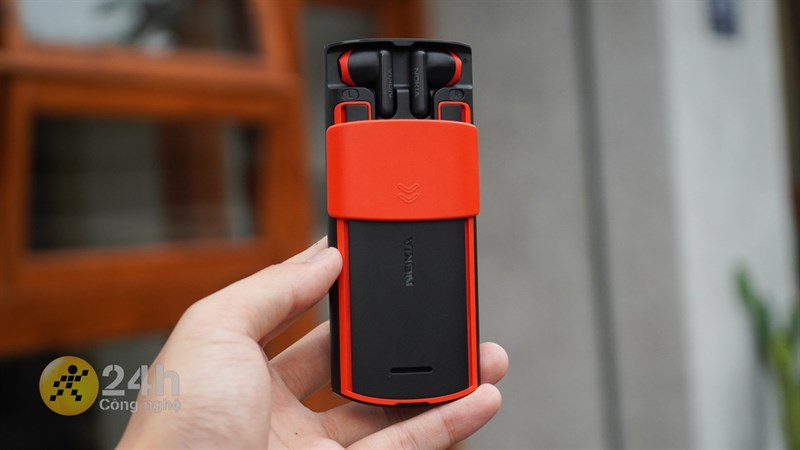 Nokia 5710 sở hữu viên pin dung lượng lớn