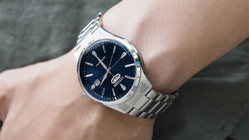 Đồng hồ thời trang mua 1 tặng 1, sắm ngay dịp Tết độc thân ngay nào!