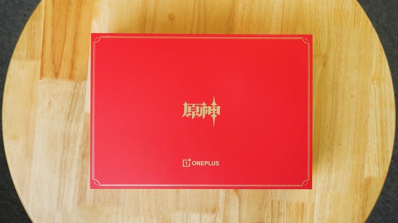 Hộp đựng của OnePlus Ace Pro Genshin Impact được thiết kế đơn giản nhưng ấn tượng với màu đỏ tươi Hộp đựng của OnePlus Ace Pro Genshin Impact được thiết kế đơn giản nhưng ấn tượng với màu đỏ tươi