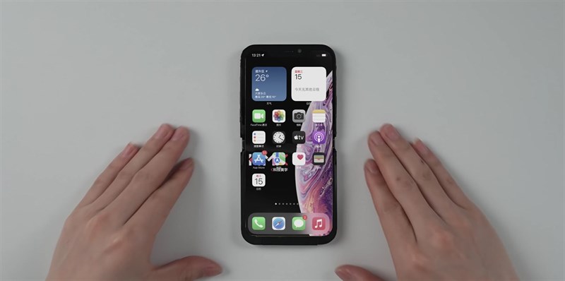 Trên tay iPhone Flip (iPhone V) từ 'pháp sư Trung Hoa'