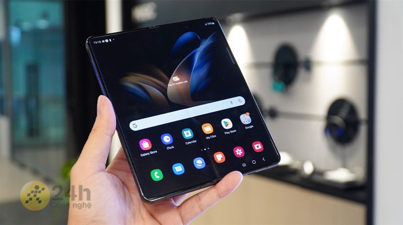 Điện thoại Samsung Galaxy Z Fold4 256GB