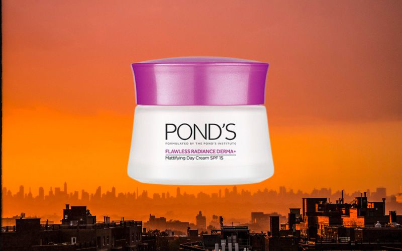 Bao bì của kem dưỡng da ban ngày Pond’s Mattifying Day Cream