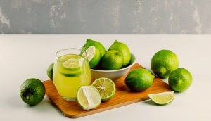 Mẹ sau sinh uống nước chanh có thực sự tốt không?