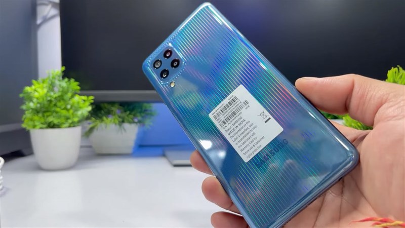 Trên tay Galaxy M32 Prime Edition Trên tay Galaxy M32 Prime Edition