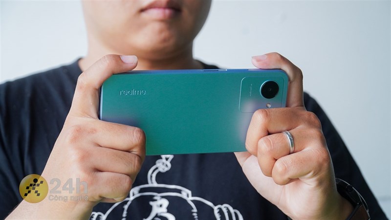 Đại tiệc giảm giá cuối tuần, điện thoại giá mềm chỉ còn từ 2.29 triệu