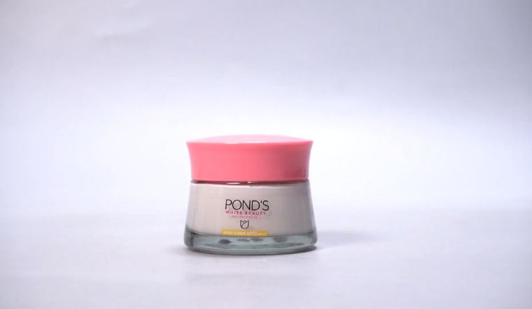 Đánh giá kem dưỡng da ban ngày Pond's White Beauty Super Cream