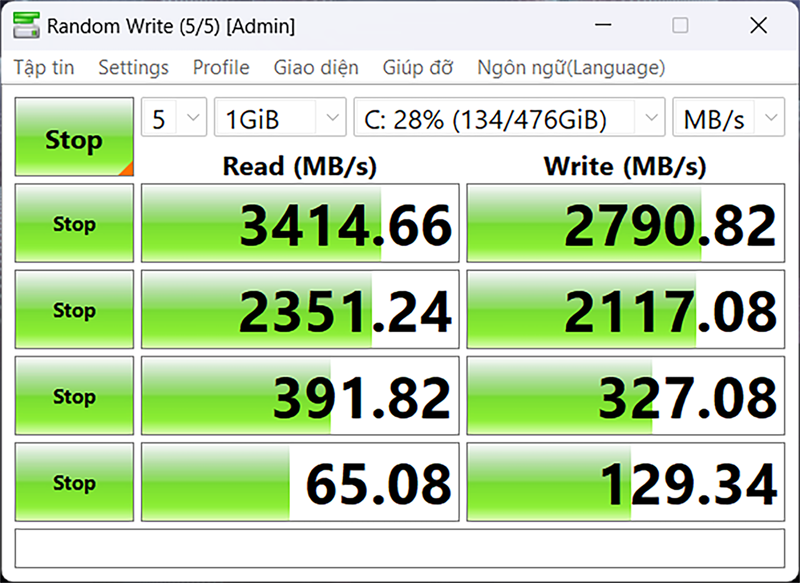 Sử dụng phần mềm Crystal Diskmark để đo tốc độ đọc/ghi của ổ cứng SSD bên trong HP Probook 450 G9.