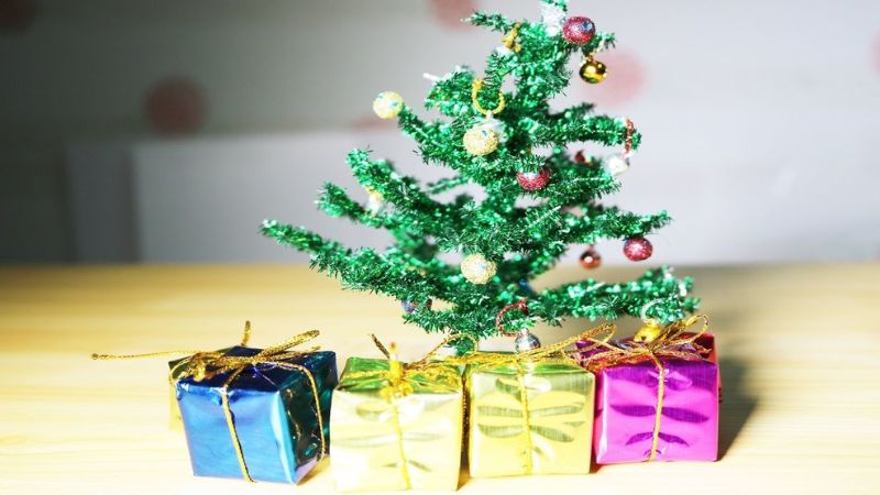 Cách làm cây thông Noel bằng dây kẽm