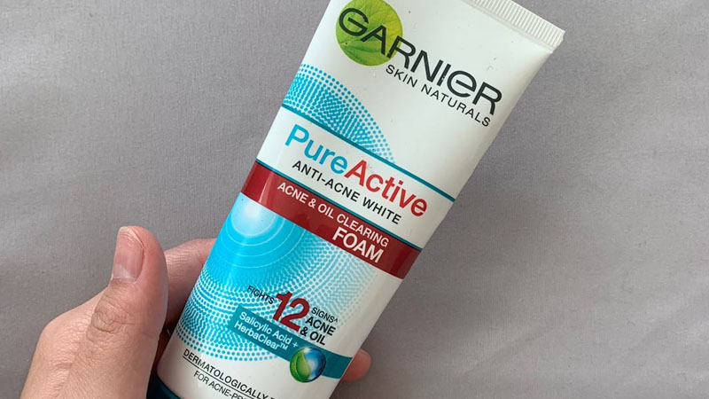 Công dụng của sữa rửa mặt Garnier