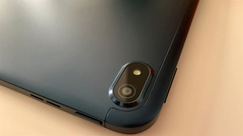 Camera đơn có độ phân giải 8 MP.