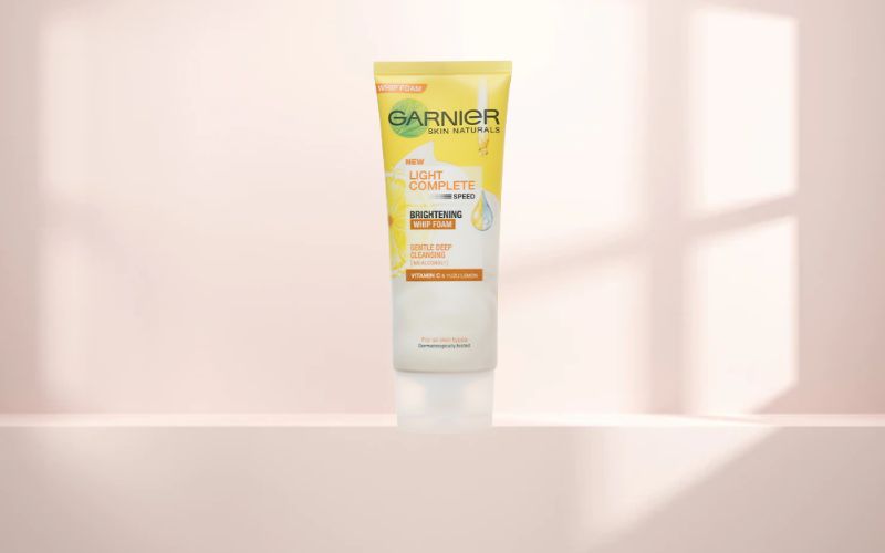 Sữa rửa mặt Garnier Skin Natural Light có tác dụng phụ không? Sữa rửa mặt Garnier Skin Natural Light có tác dụng phụ không?