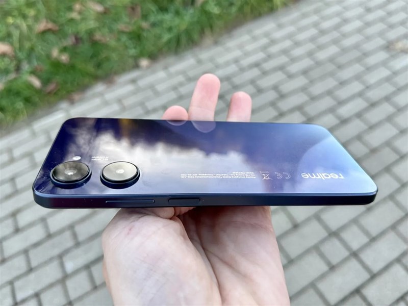 realme 11 còn được trang bị 3 mức dung lượng RAM lần lượt là 4 GB, 6 GB và 8 GB cùng hai tùy chọn bộ nhớ trong 128 GB hoặc 256 GB. realme 11 còn được trang bị 3 mức dung lượng RAM lần lượt là 4 GB, 6 GB và 8 GB cùng hai tùy chọn bộ nhớ trong 128 GB hoặc 256 GB.