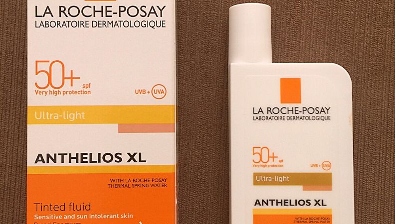 Sữa chống nắng La Roche-Posay Anthelios XL Tinted Fluid Ultra Light