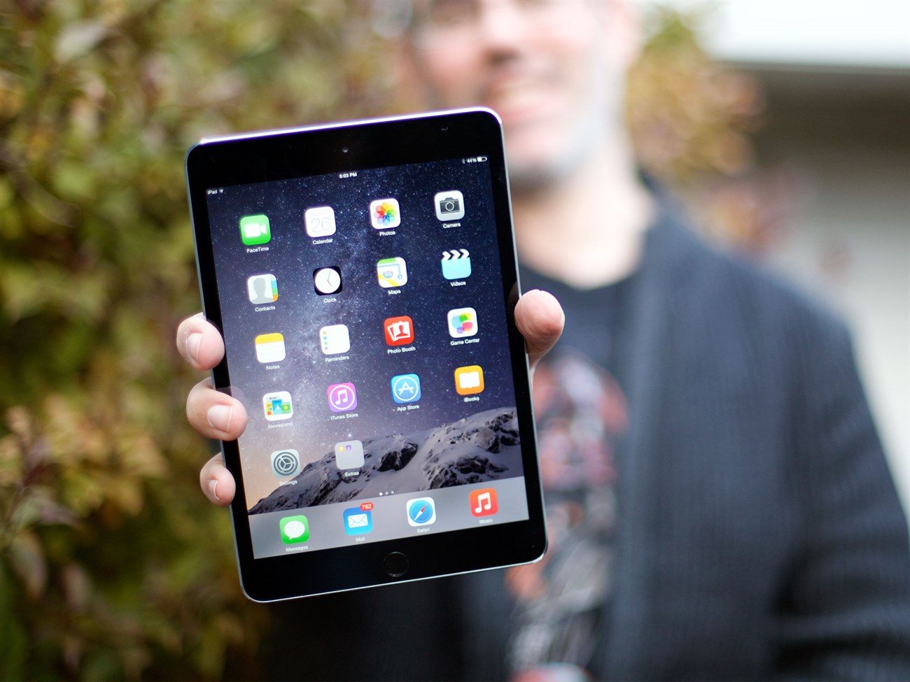 iPad Mini 3 được phát hành vào 22 tháng 10 năm 2014