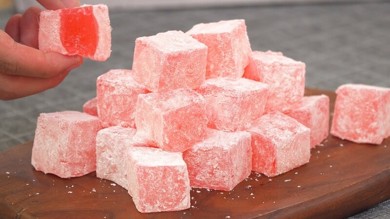 Món kẹo Turkish Delight dẻo mềm, nhìn bắt mắt