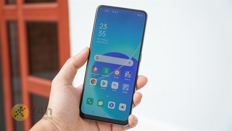 Gọi tên loạt mẫu điện thoại chuyên quay chụp kèm sạc nhanh đến 33W