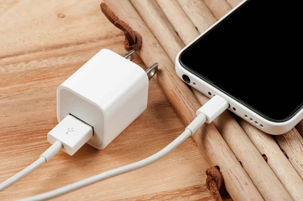 iPhone không nhận sạc: 6 Nguyên nhân và cách khắc phục