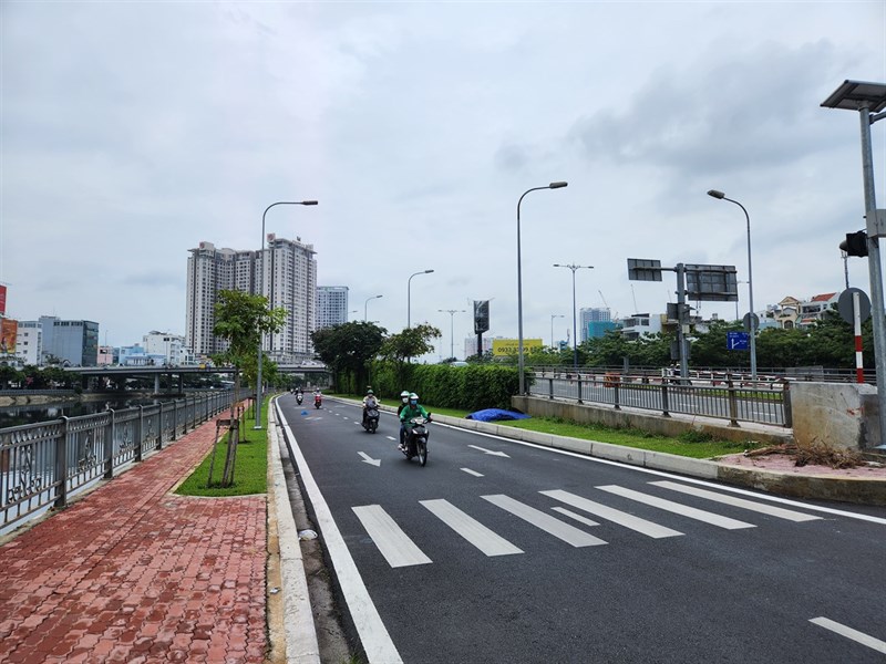 Ảnh chụp từ camera Galaxy S22 trong điều kiện đủ sáng.