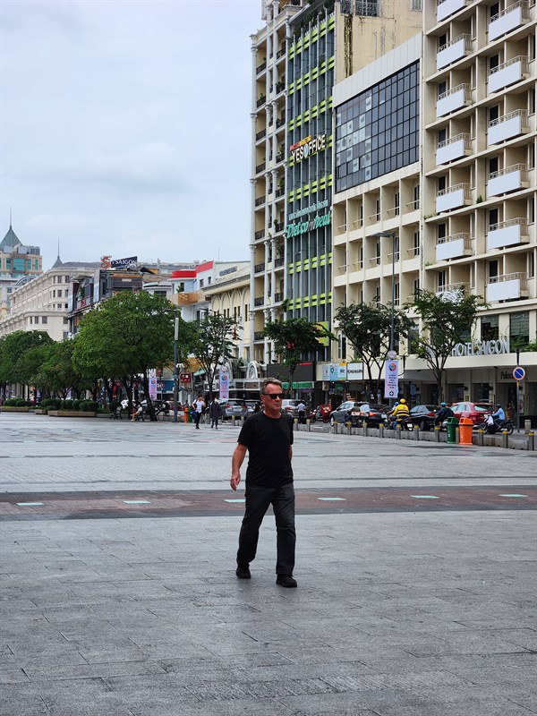 Ảnh chụp zoom 2x trong điều kiện đủ sáng từ camera Galaxy S22.