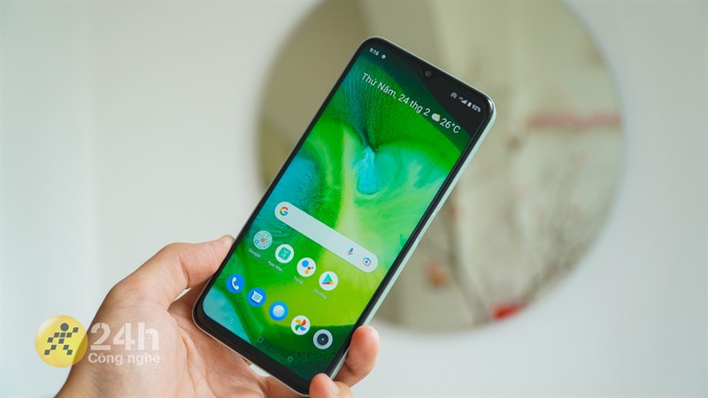 Chốt đơn ngay loạt smartphone màn hình lớn để biếu ông bà