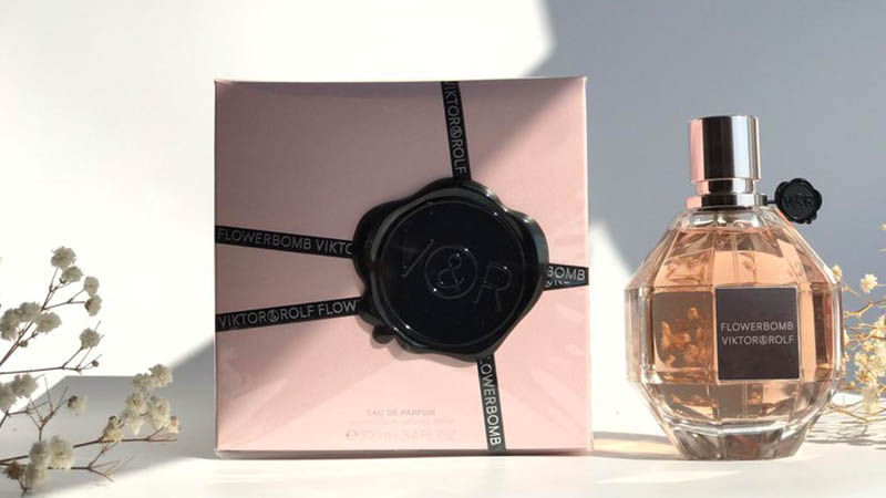 Nước hoa hoa nhà Viktor & Rolf Flowerbomb