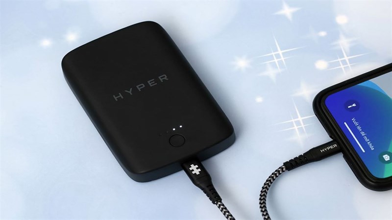 Kích thước vô cùng gọn gàng và chiều dài chỉ bằng một thỏi son. Kích thước vô cùng gọn gàng và chiều dài chỉ bằng một thỏi son.