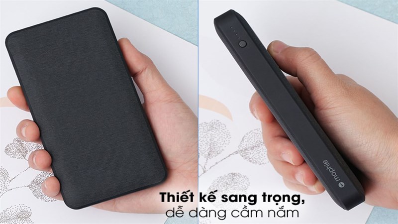 Thiết kế sang trọng và nhỏ gọn, dễ dàng mang theo bên người. Thiết kế sang trọng và nhỏ gọn, dễ dàng mang theo bên người.