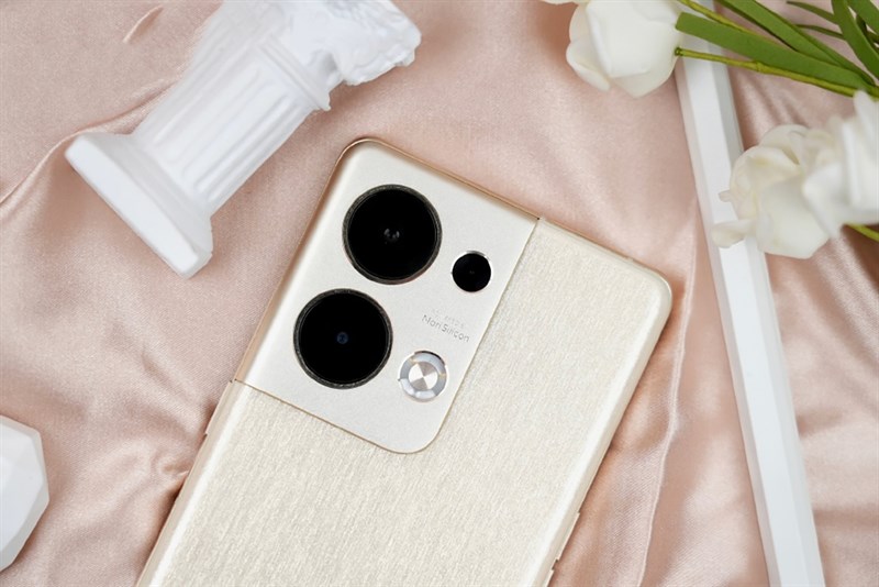 Ấn tượng đầu tiên OPPO Reno9 Pro+