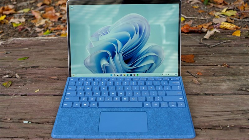 Surface Pro 9 5G được trang bị màn hình IPS 13 inch với độ phân giải 2.8K Surface Pro 9 5G được trang bị màn hình IPS 13 inch với độ phân giải 2.8K