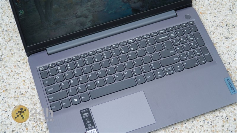 Lenovo Ideapad 3 15IAU7 được trang bị hệ thống bàn phím có cả cụm phím số với layout quen thuộc của Lenovo. Lenovo Ideapad 3 15IAU7 được trang bị hệ thống bàn phím có cả cụm phím số với layout quen thuộc của Lenovo.