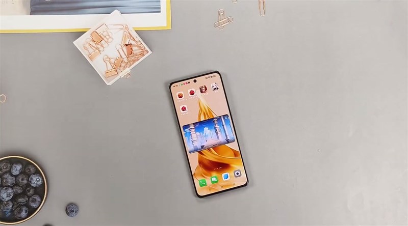 Trên tay OPPO Reno9 Pro