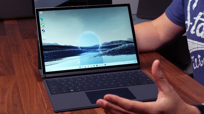 Dell XPS 13 2-in-1 2022 is equipped with Core i5-1230U processor with outstanding performance Dell XPS 13 2-in-1 2022 is equipped with Core i5-1230U processor with outstanding performance