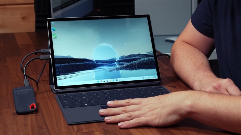 Dell XPS 13 2-in-1 2022 will be suitable for students, students or office workers thanks to its portability and versatility Dell XPS 13 2-in-1 2022 will be suitable for students, students or office workers thanks to its portability and versatility