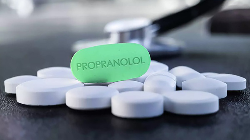 Propranolol là thuốc chẹn beta được sử dụng rộng rãi trong bệnh cường giáp giúp giảm các triệu chứng của bệnh