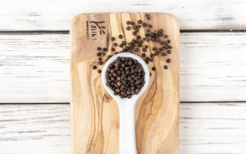 Giá tiêu thế giới