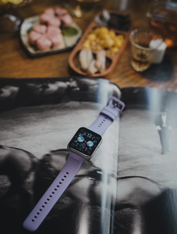 Trên tay OPPO Watch SE