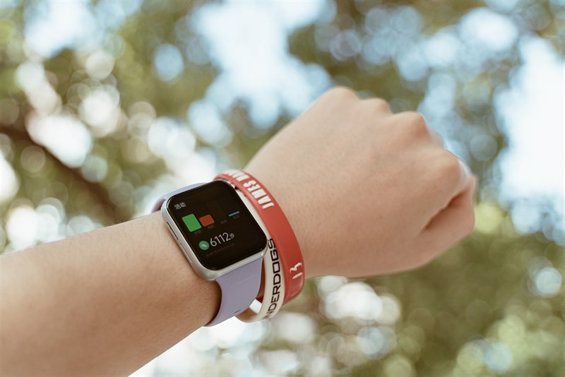 Trên tay OPPO Watch SE