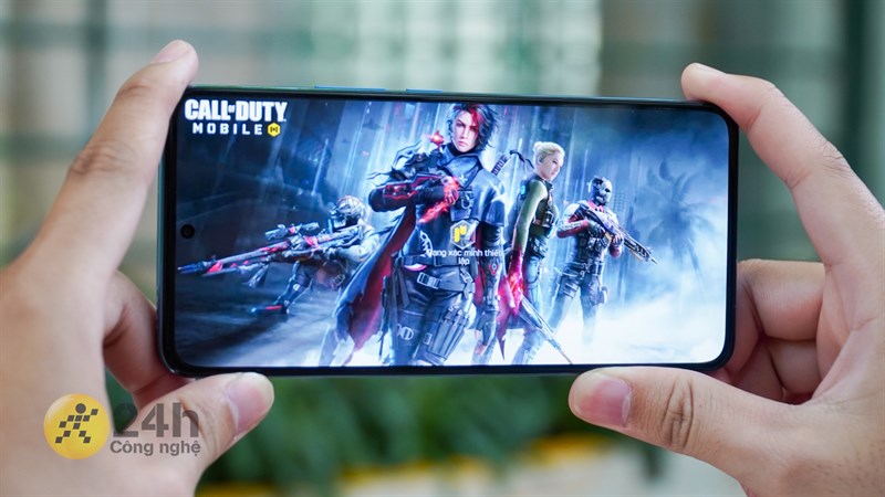 Trên tay Xiaomi 12T Pro Daniel Arsham Trên tay Xiaomi 12T Pro Daniel Arsham