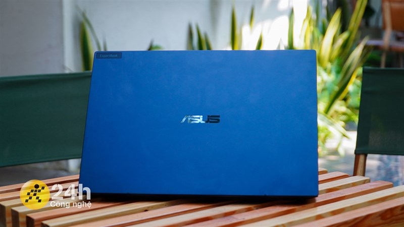ASUS ExpertBook B5 (B5402CB) có điểm hiệu năng rất tốt so với các đối thủ có trong phân khúc.