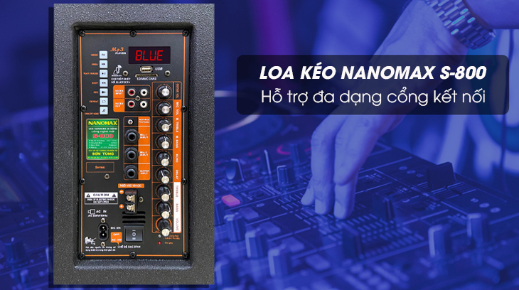 Bảng điều khiển của loa kéo Karaoke Nanomax S-800 đi kèm nhiều cổng giao tiếp vật lý để bạn linh hoạt kết nối