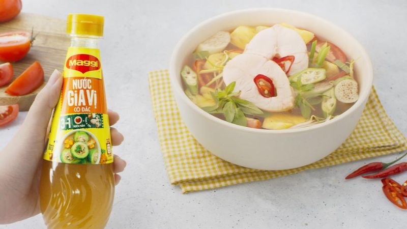 Nước gia vị cô đặc Maggi giúp món canh thêm ngon Nước gia vị cô đặc Maggi giúp món canh thêm ngon