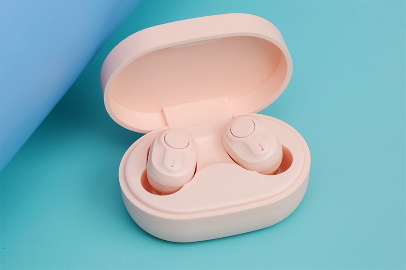 Những ai yêu thích sự dịu dàng nữ tính thì chiếc tai nghe màu hồng này quả là phù hợp phải không nào.