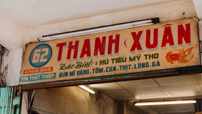 Nhớ hoài hương vị độc đáo của hủ tiếu cua tồn tại hơn 70 năm giữa lòng Sài Gòn