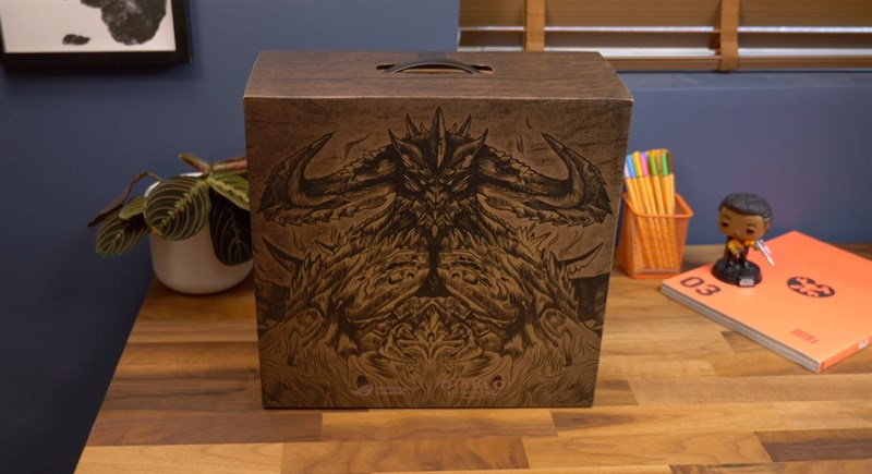 Trên tay ASUS ROG Phone 6 Diablo Immortal Edition Trên tay ASUS ROG Phone 6 Diablo Immortal Edition